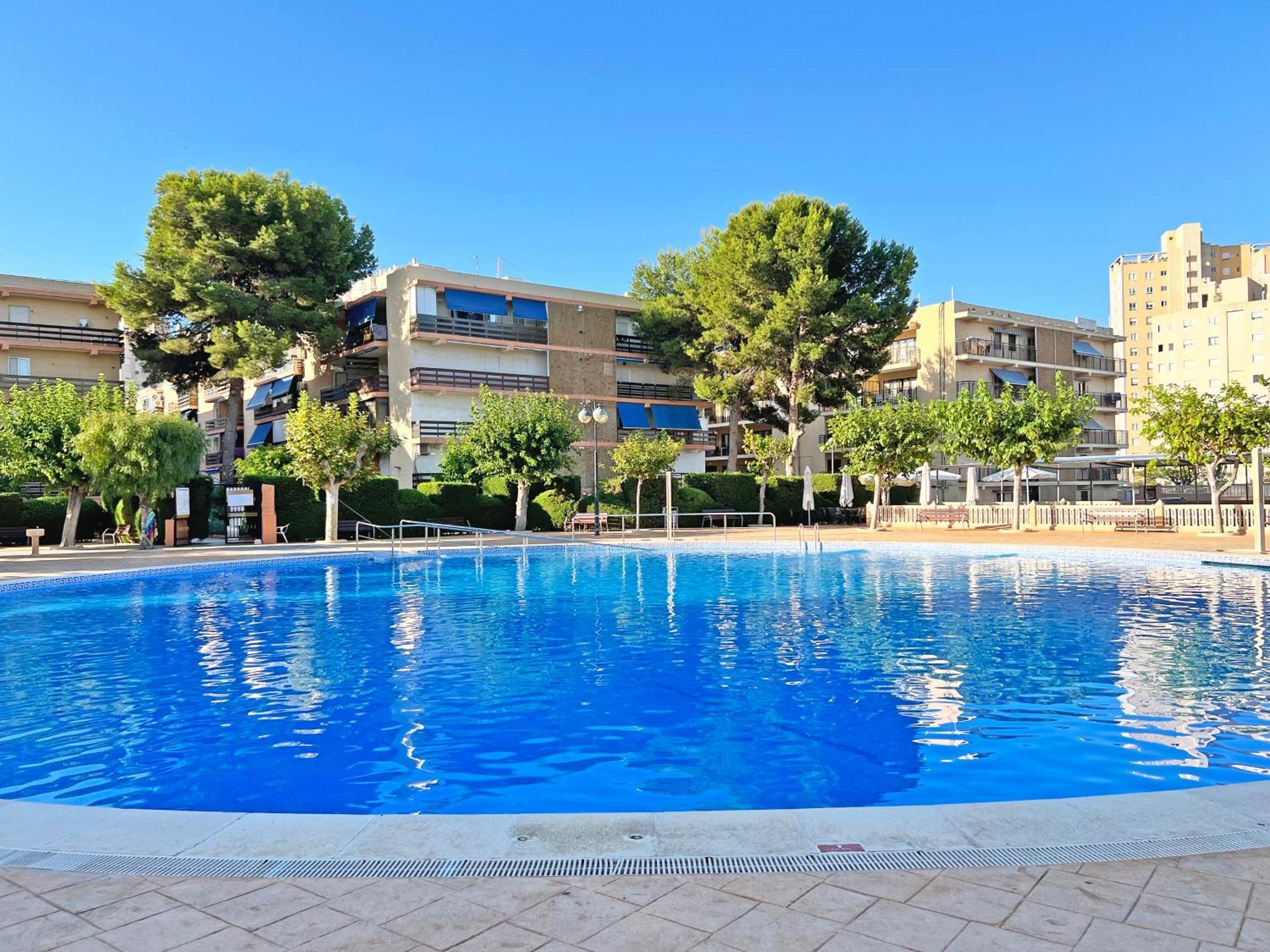 Coqueto Con Piscina, Nuevo A 50M Del Mar, Parking Gratis Lägenhet El Campello Exteriör bild