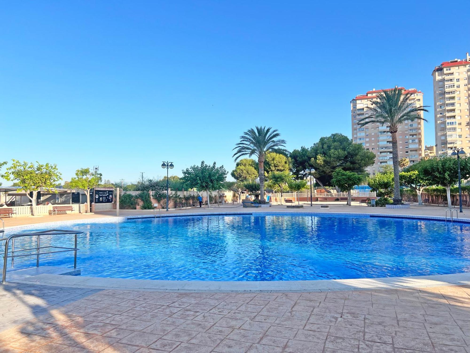Coqueto Con Piscina, Nuevo A 50M Del Mar, Parking Gratis Lägenhet El Campello Exteriör bild